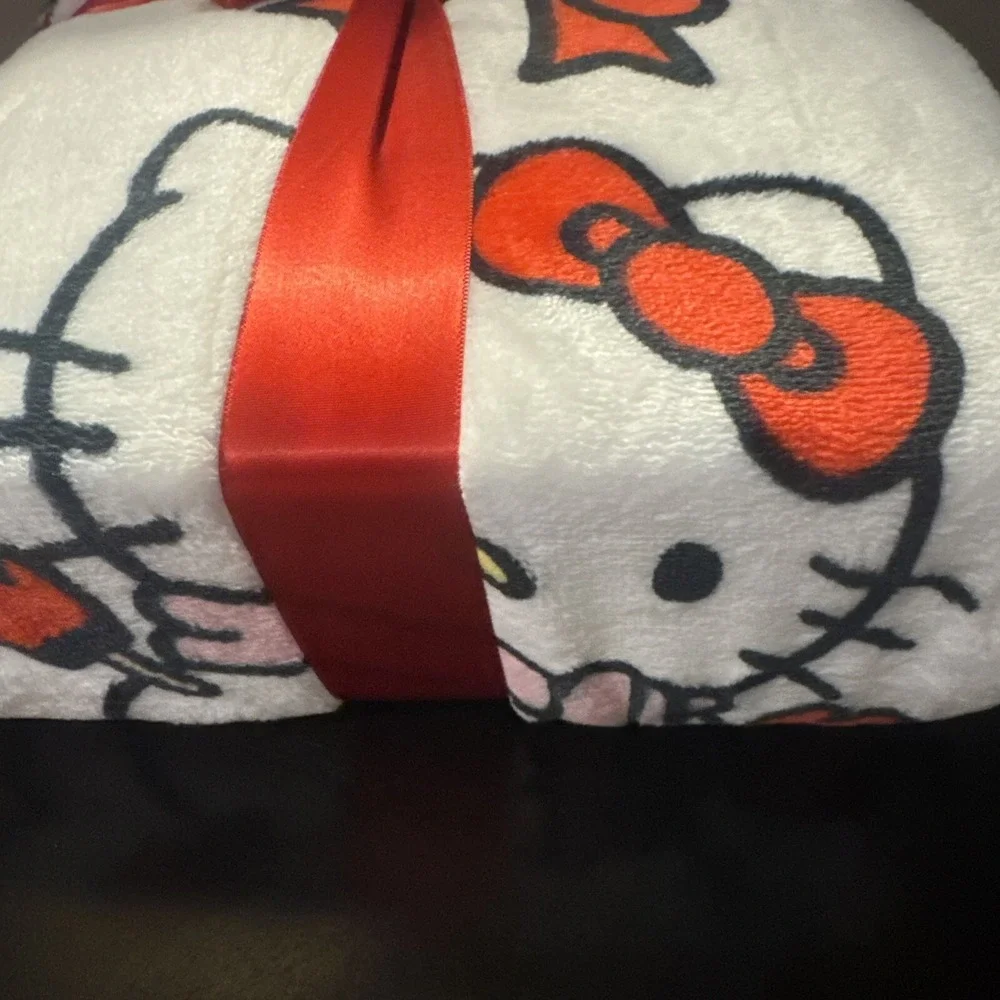 Hello Kitty Holiday 